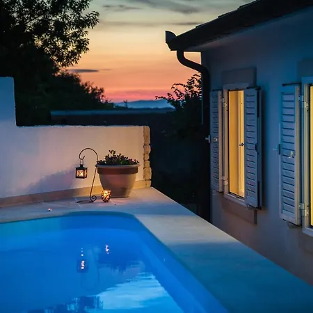 Family Friendly House With A Swimming Pool Nerezisca, Brac - 20132 *